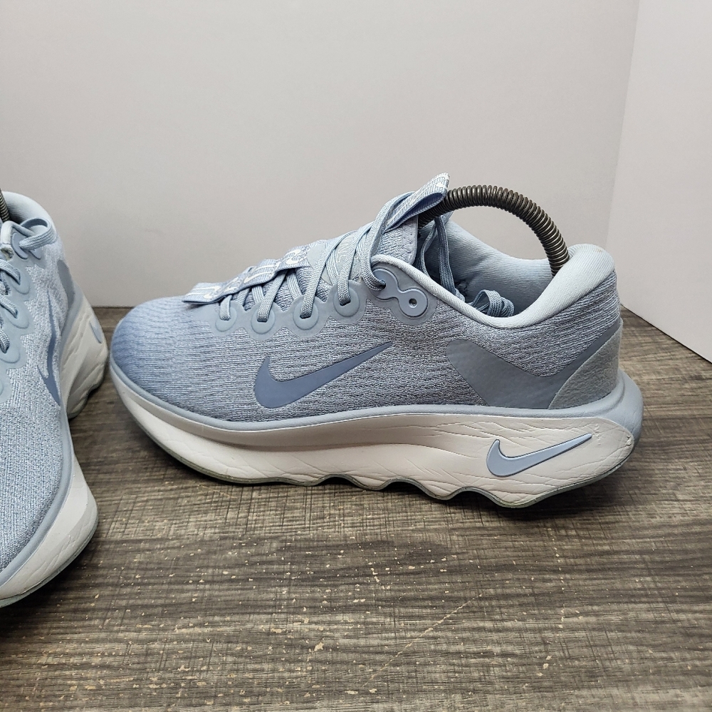 Nike Women Motiva Light Armory DV1238-402 Blue Running Shoes Sneakers Size 9 - Picture 2 of 10